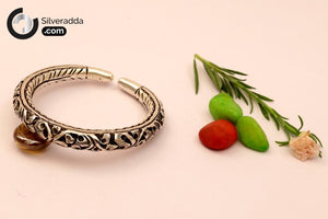 925 sterling silver handmade amazing engraving design wrist bangle bracelet kada, top class jewelry from Rajast