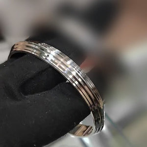 Simple v-Shape Pattern Silver Kada 100 gm, silveradda