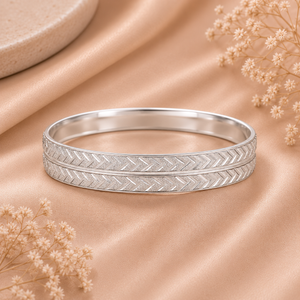 Women's Pure Silver Bangle, Silveradda