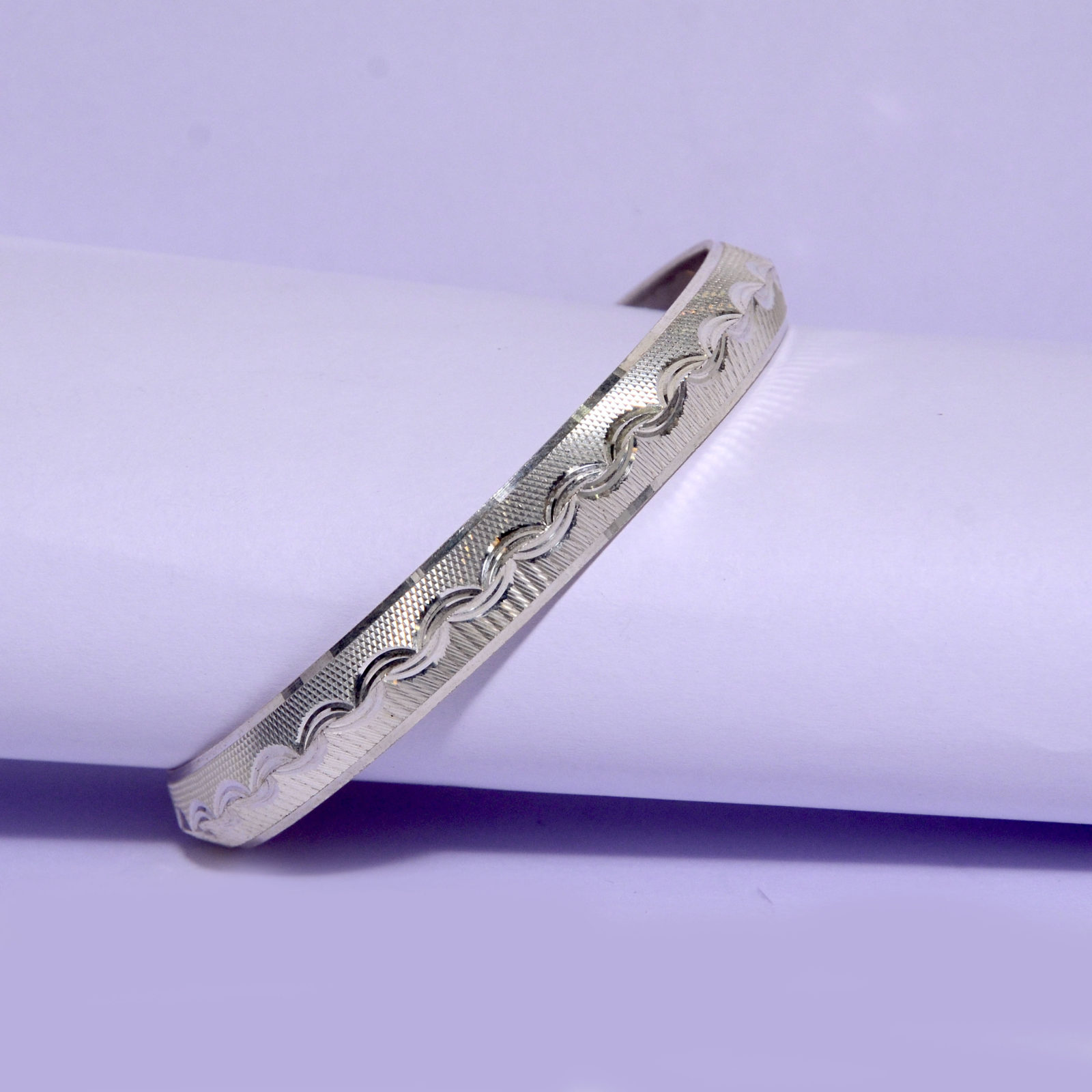 Unveiling the Charm of Silver Kada for Men: A Complete Guide to Style and Significance
