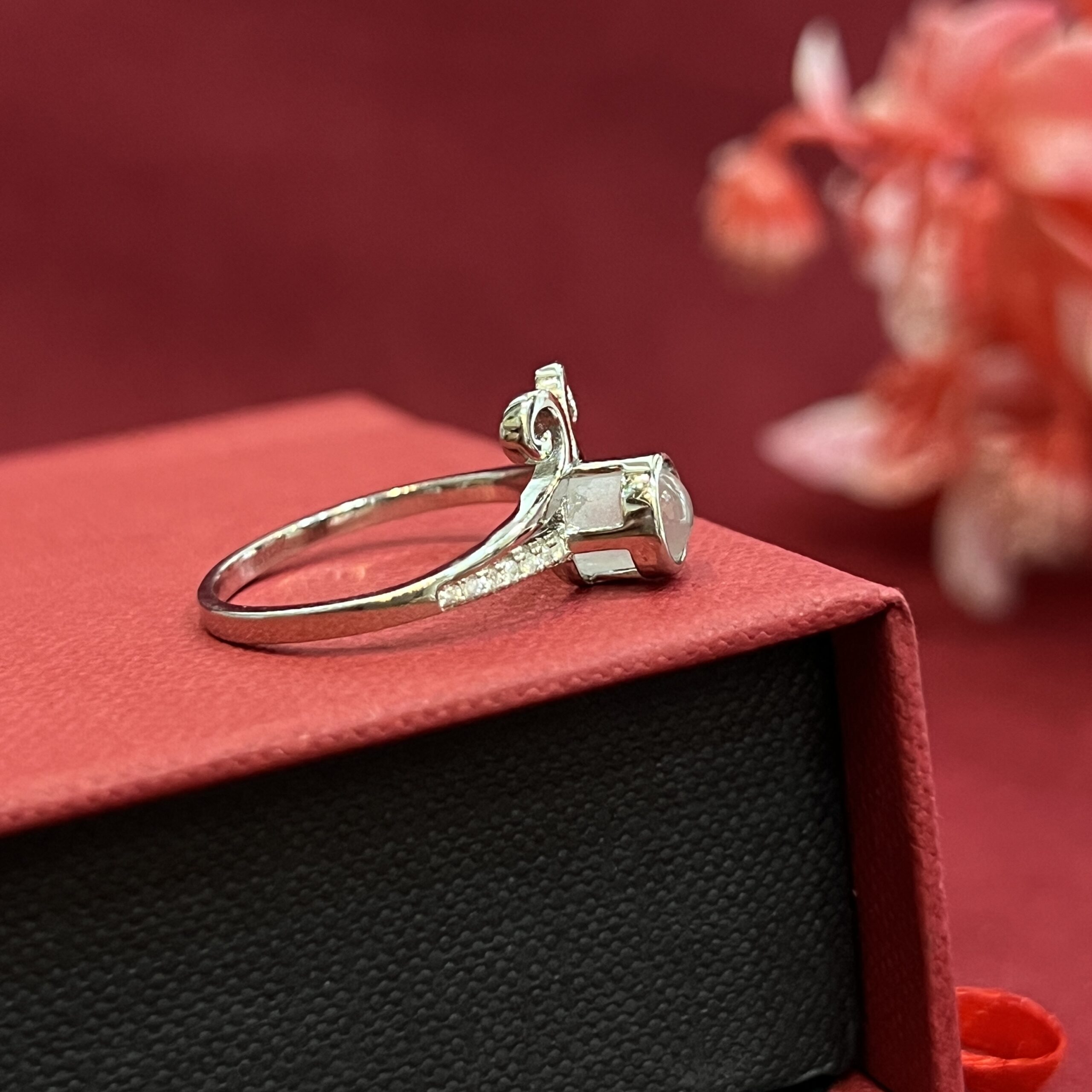 Silver Solitaire Grace Ring – GIVA Jewellery