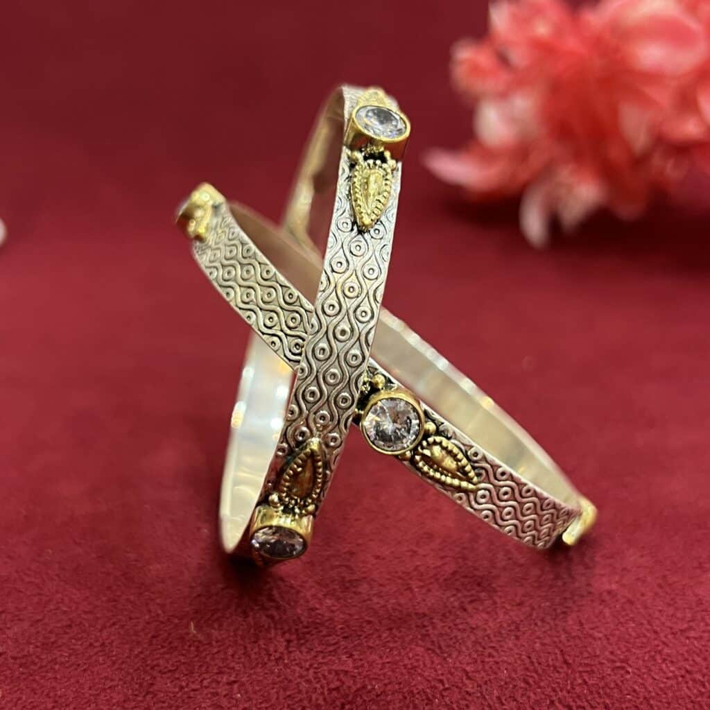 Delicate Celtic Inspired Amber Ring – Super Silver