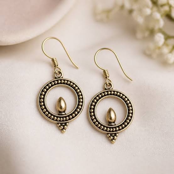 92.5 Silver Earrings | Stunning Round Shape Design for Women | SilverAdda
