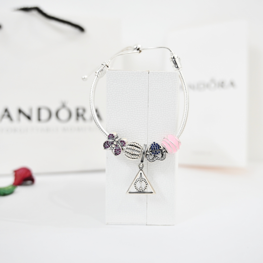 Amazon.com: PANDORA Women's Standard 925 Sterling Silver Bead Clasp Charm  Bracelet 590702HV (17): Clothing, Shoes & Jewelry