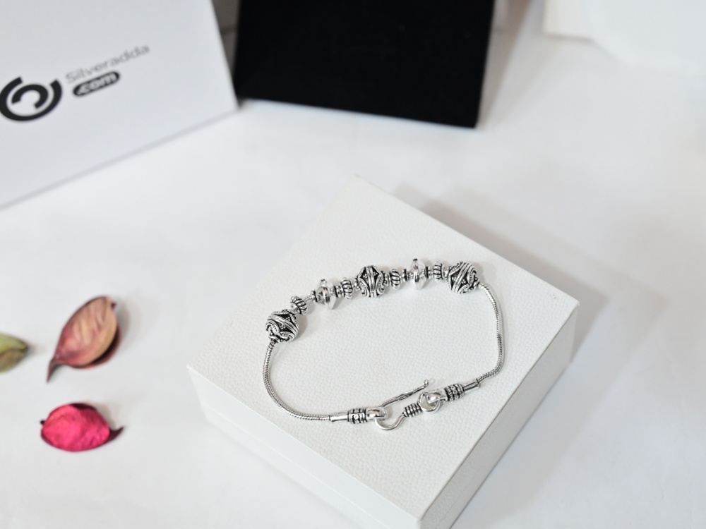 Wholesaler of Charming silver bracelet for women | Jewelxy - 228474