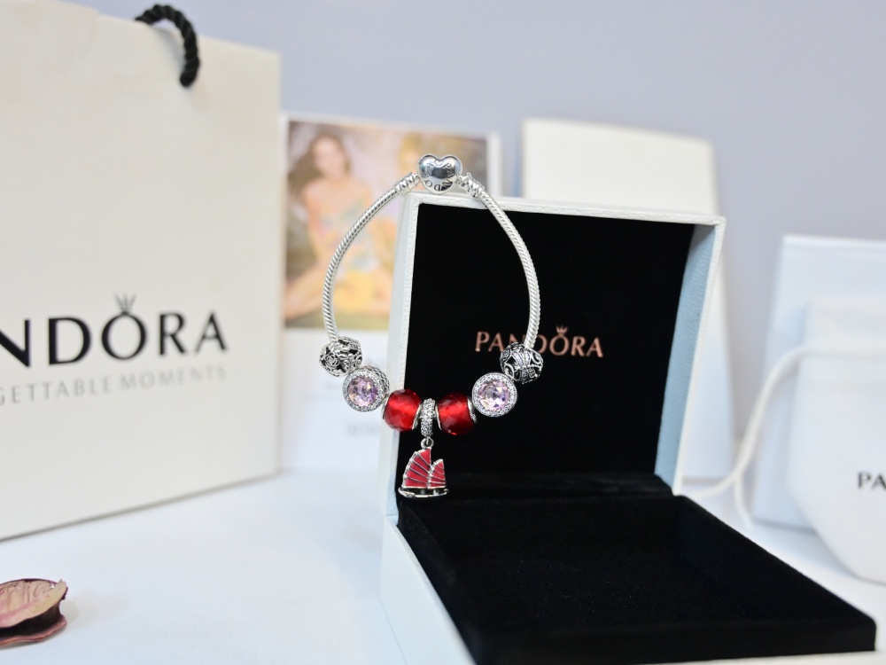 Pandora Signature Two-tone Logo T-Bar Bracelet - Pandora Rose | PANDORA |  BeCharming.com