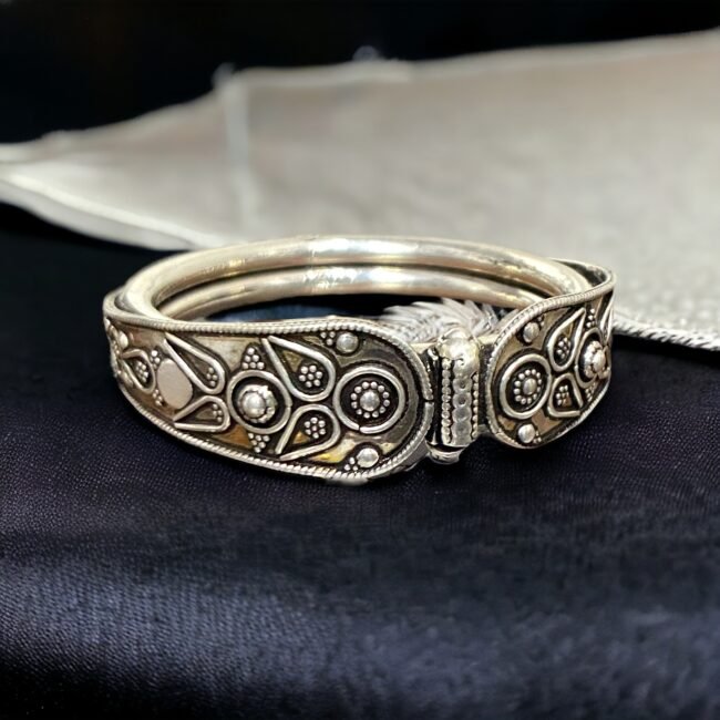 Heavy Antique Design Silver Kada For Women's | 925 Silver Lock Kada | Silveradda