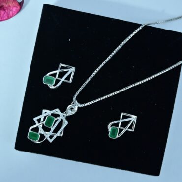 Green Stone Silver Necklace Set | Pure Silver Chain Pendant Set By Silveradda