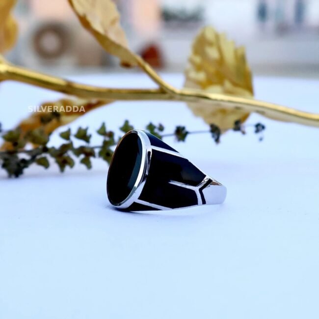 Elegant Black Oval Shape Design Silver Ring for Men