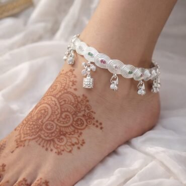 Elegant 925 Sterling Silver Stone Leg Kada with Ghungroo – Ethnic Payal for Women | Silveradda
