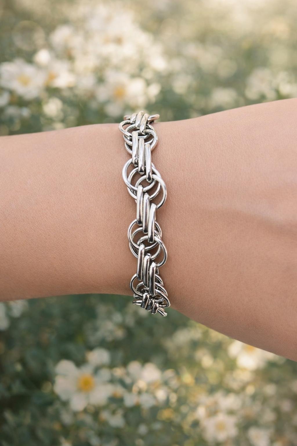 Premium 925 Sterling Silver Chain Bracelet – Modern Interlock Pattern | Silveradda